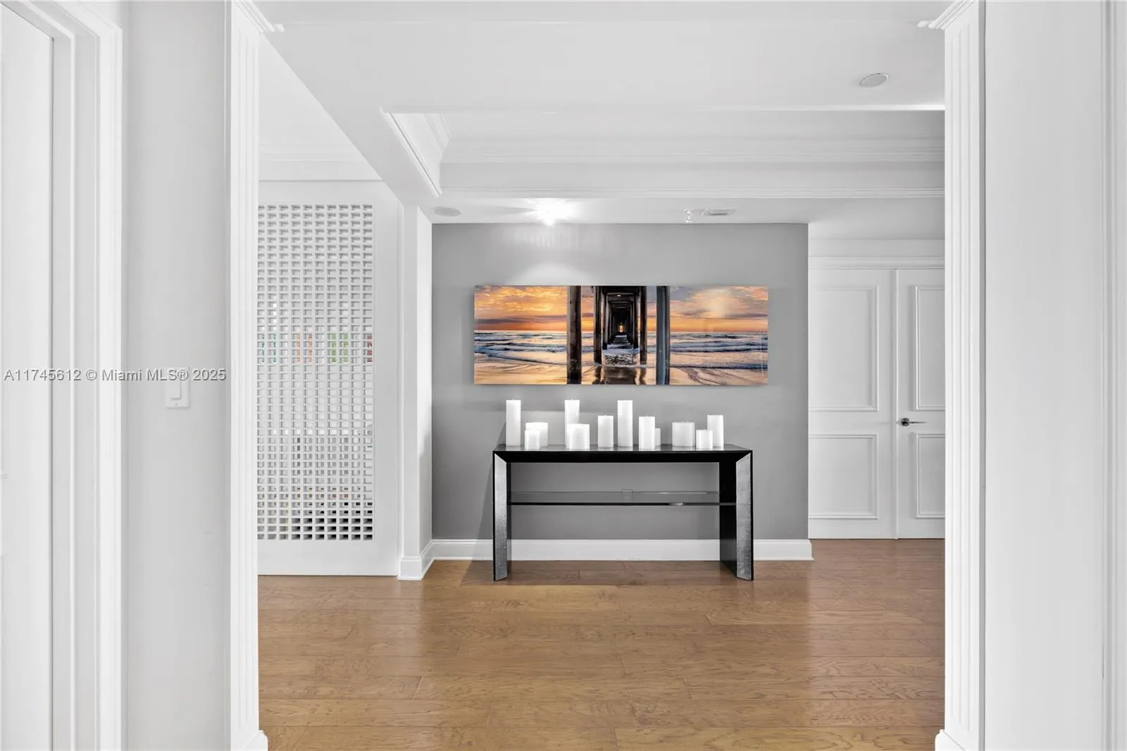 Key Biscayne, Florida 33149, United States, 3 Bedrooms Bedrooms, ,5 BathroomsBathrooms,Residential,Pending,4023