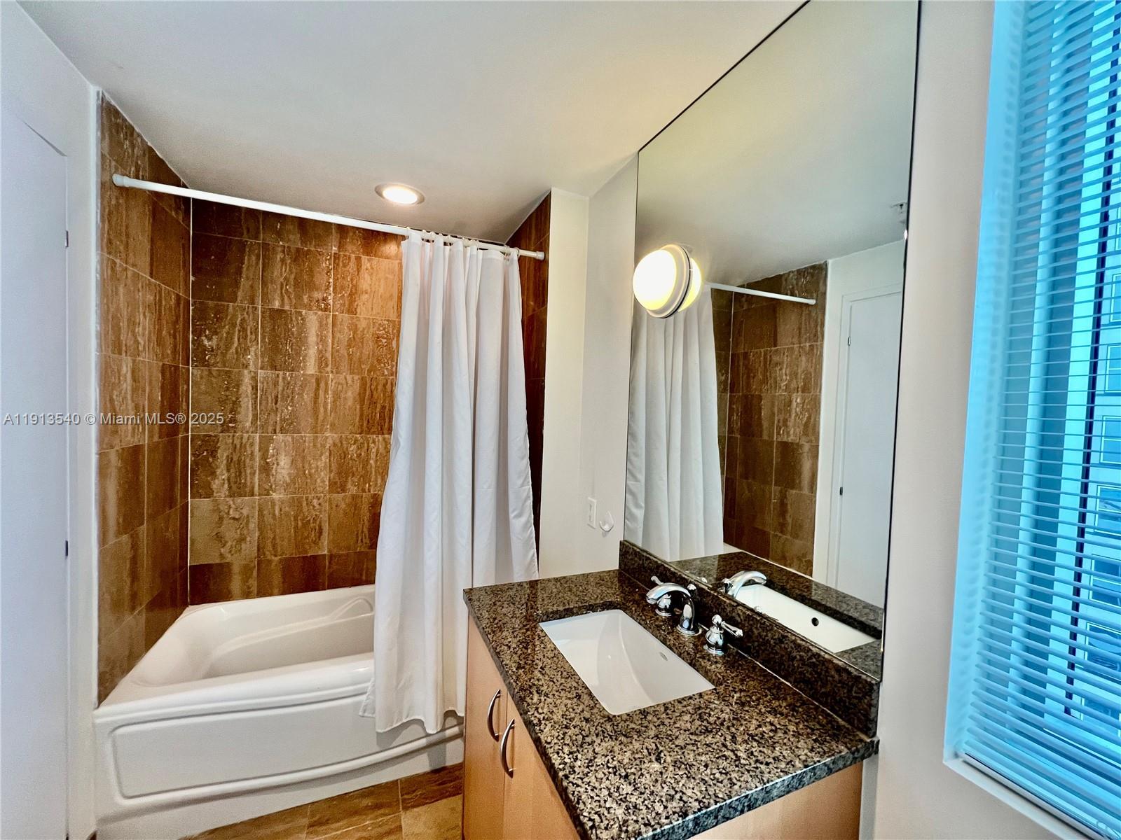 Met 1 Condo - Residential Lease