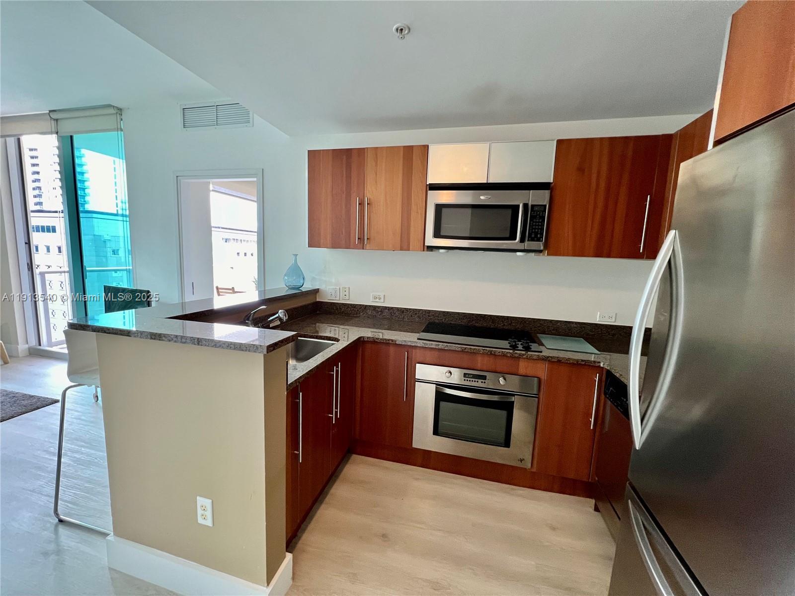 Met 1 Condo - Residential Lease