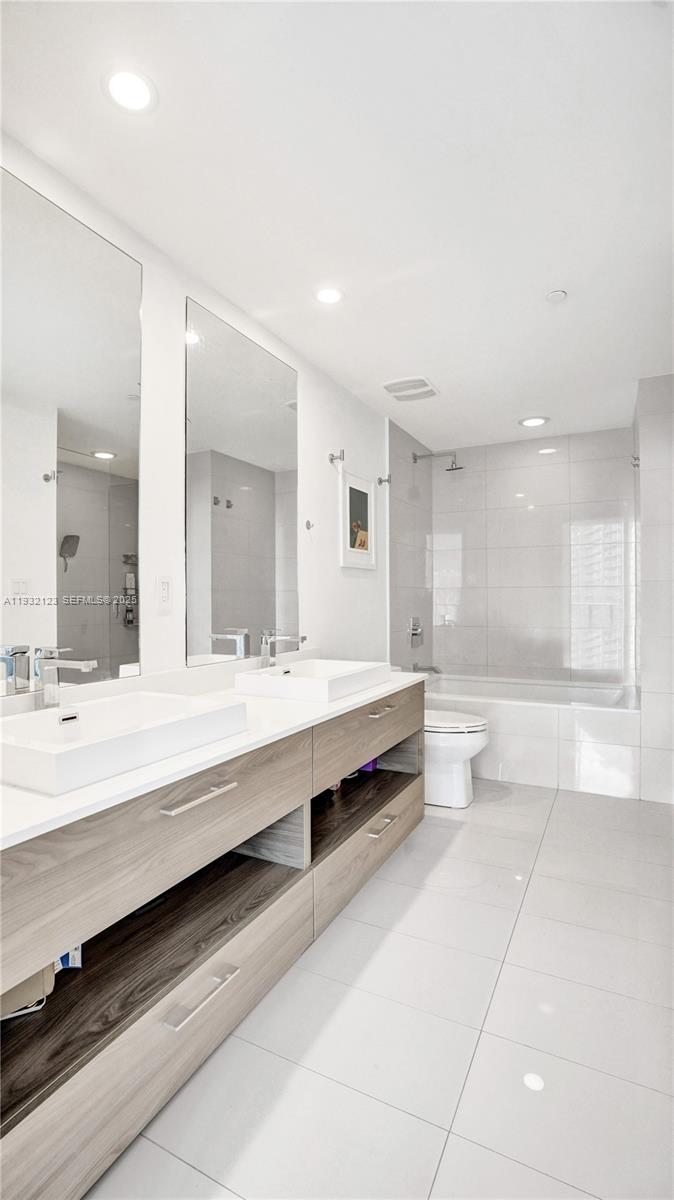 1300 S MIAMI AVENUE CONDO - Residential Lease