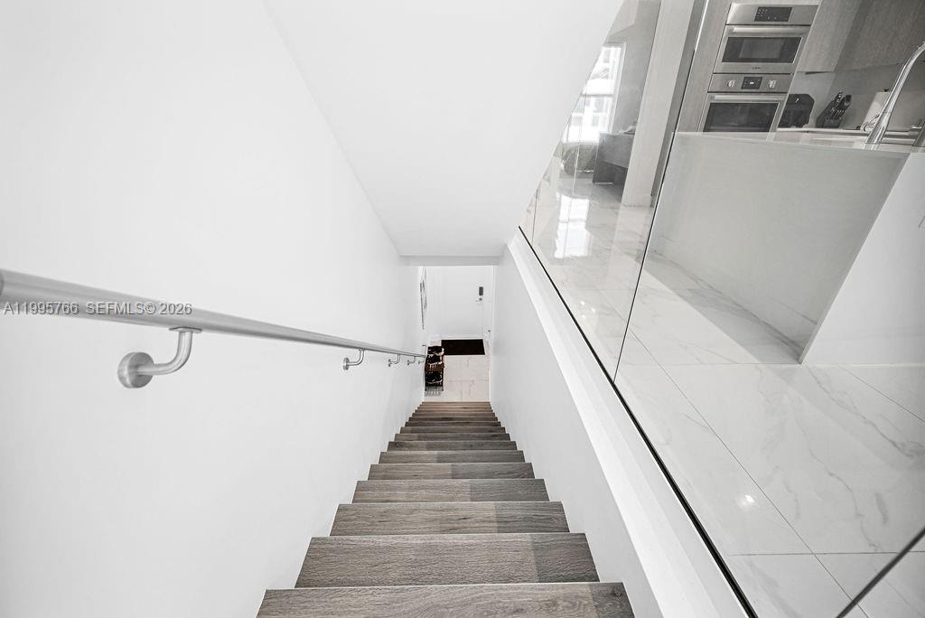 ONE BAY CONDO - Residential