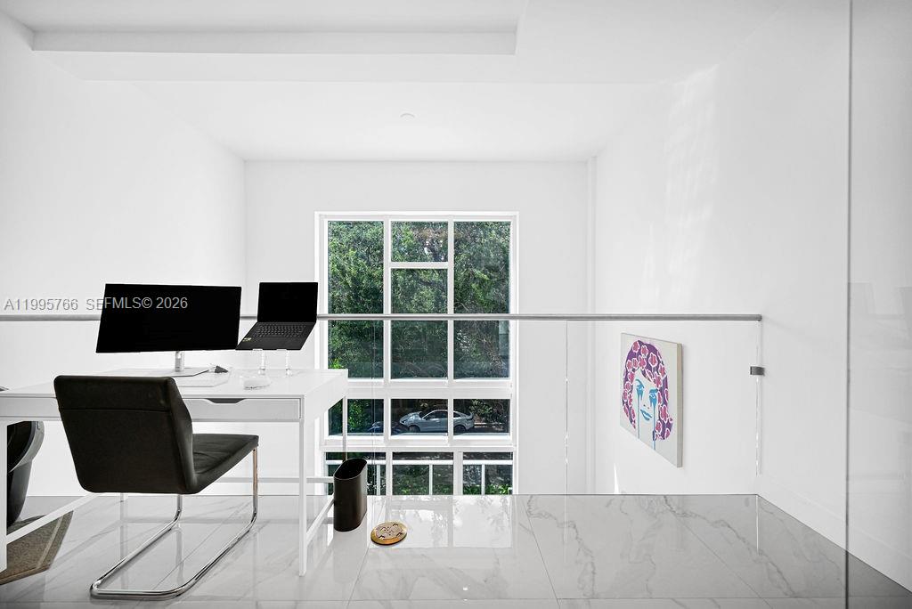 ONE BAY CONDO - Residential