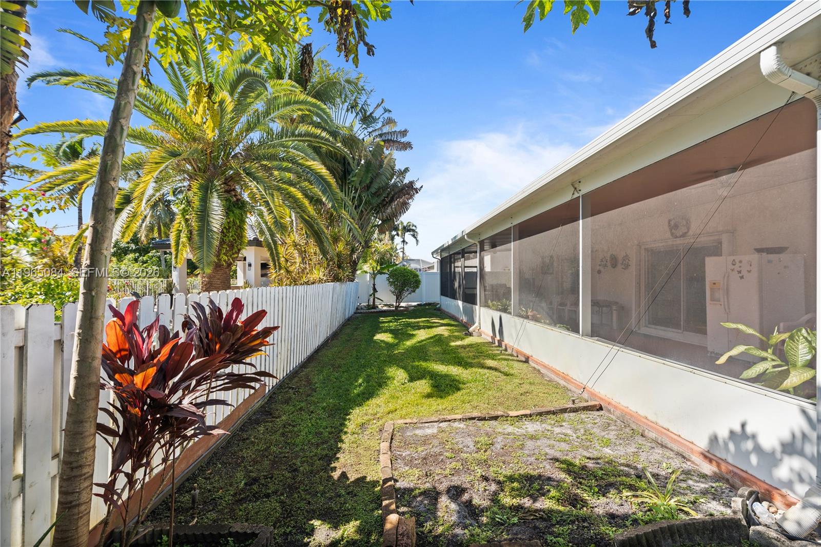 FLAMINGO ESTATES - Residential