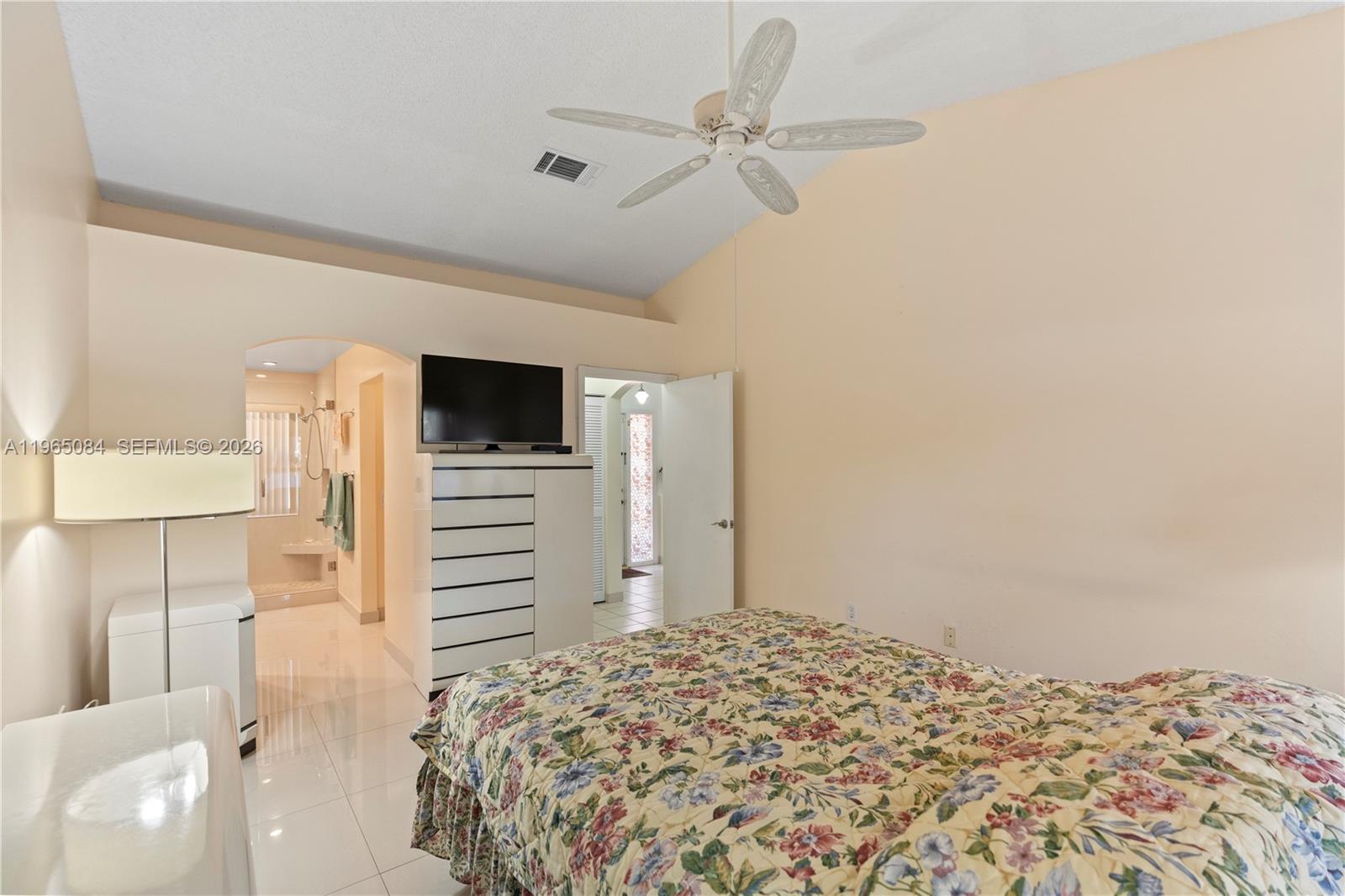 FLAMINGO ESTATES - Residential