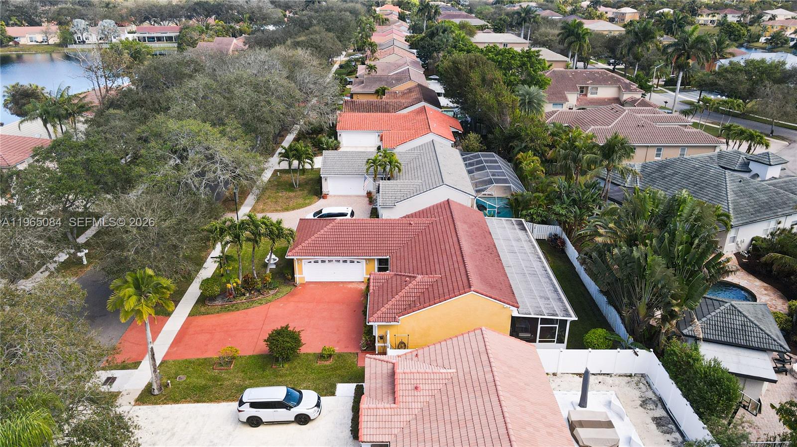 FLAMINGO ESTATES - Residential