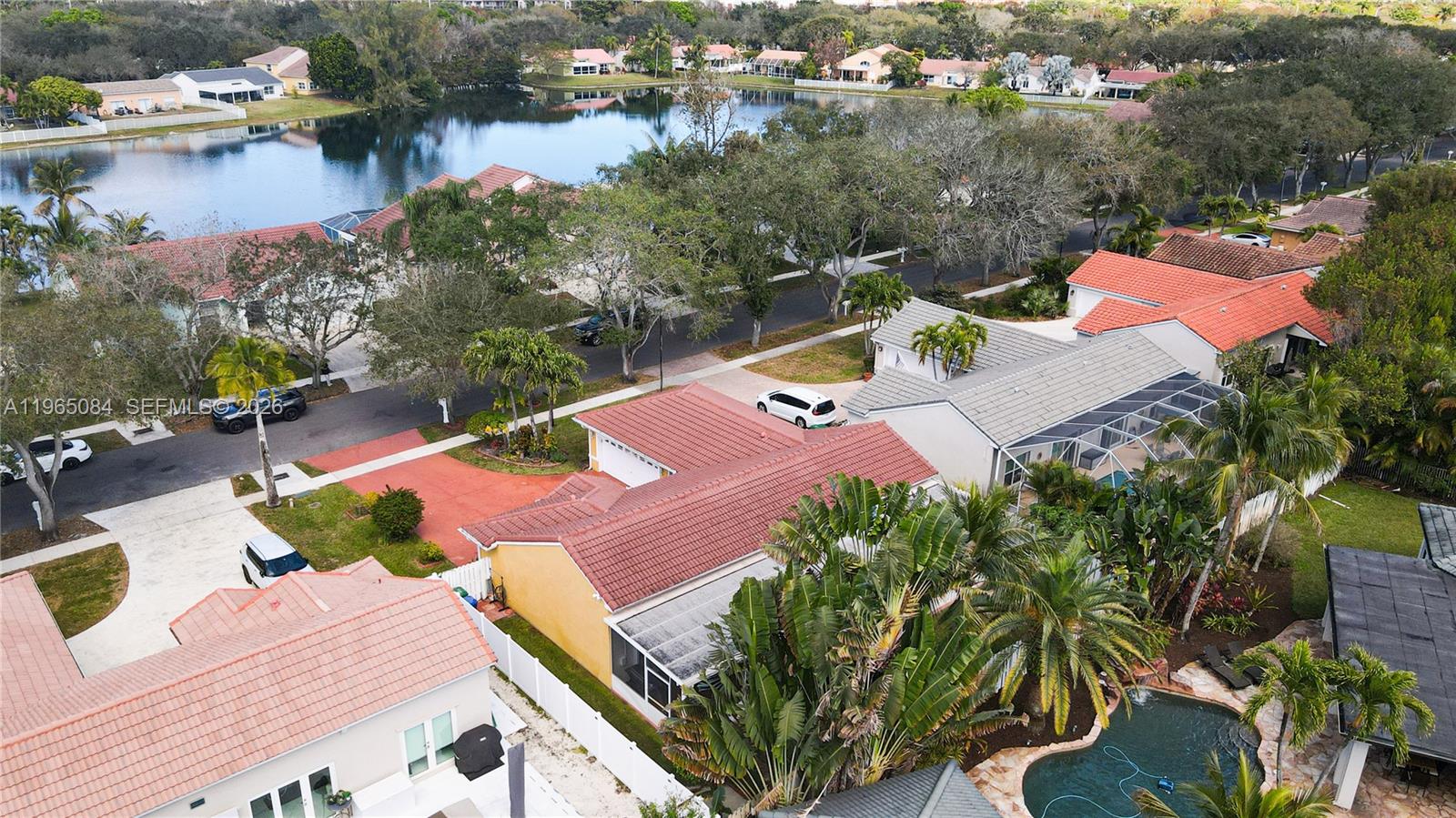 FLAMINGO ESTATES - Residential