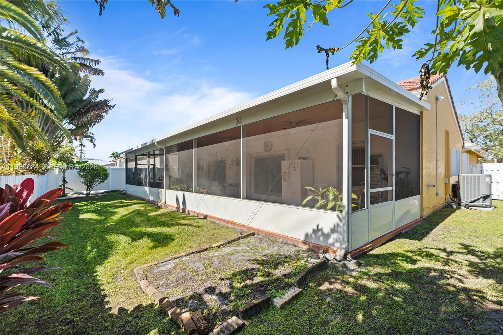 FLAMINGO ESTATES - Residential