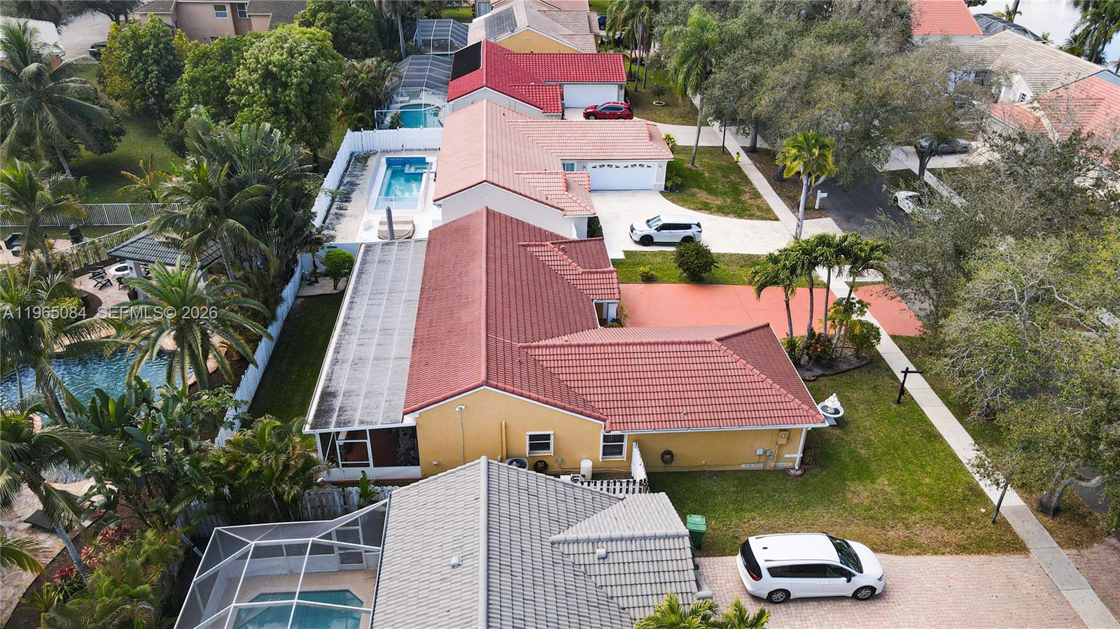 FLAMINGO ESTATES - Residential