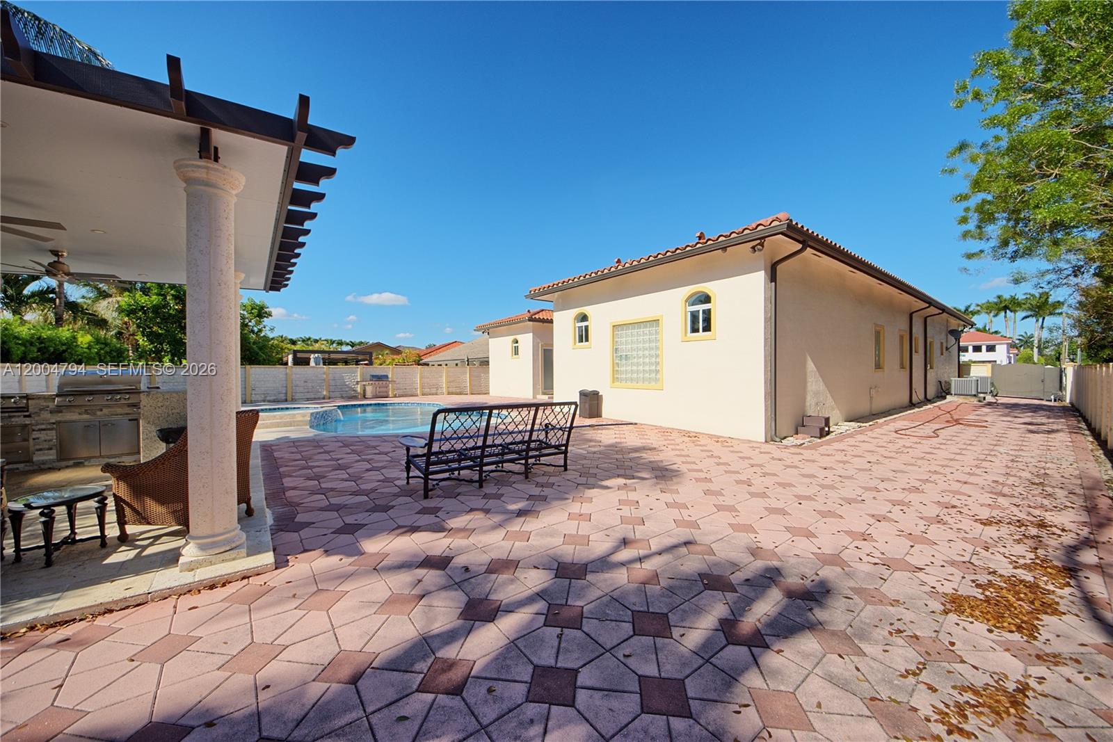 BLANC ESTATES - Residential