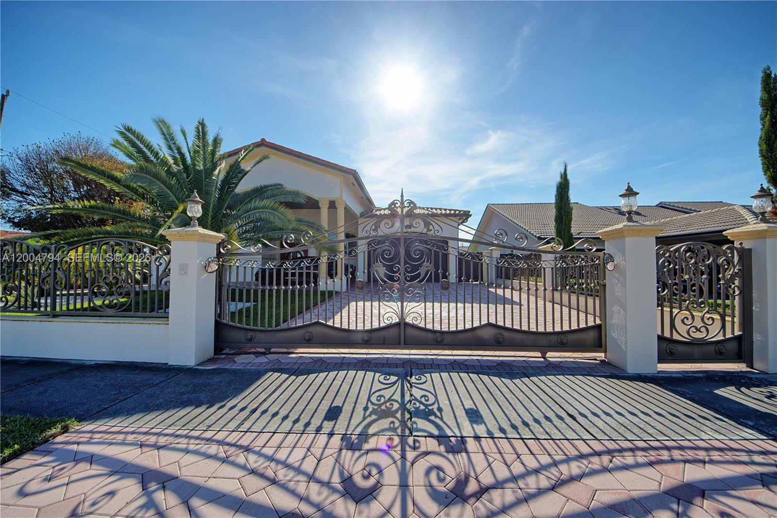 BLANC ESTATES - Residential