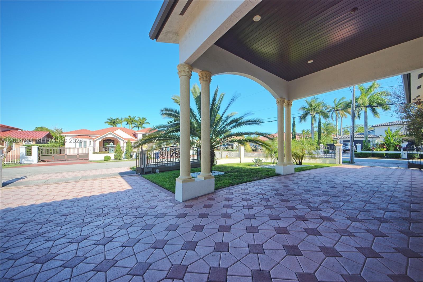 BLANC ESTATES - Residential