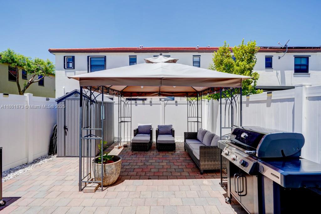 AQUABELLA SECTION TWO - Residential