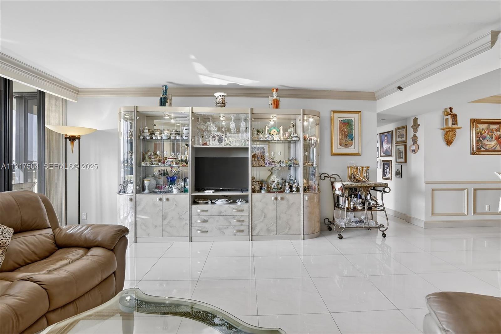 1000 ISL BLVD WILLIAMS IS - Residential