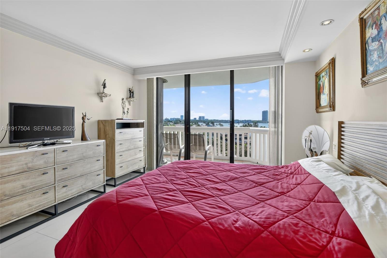 1000 ISL BLVD WILLIAMS IS - Residential