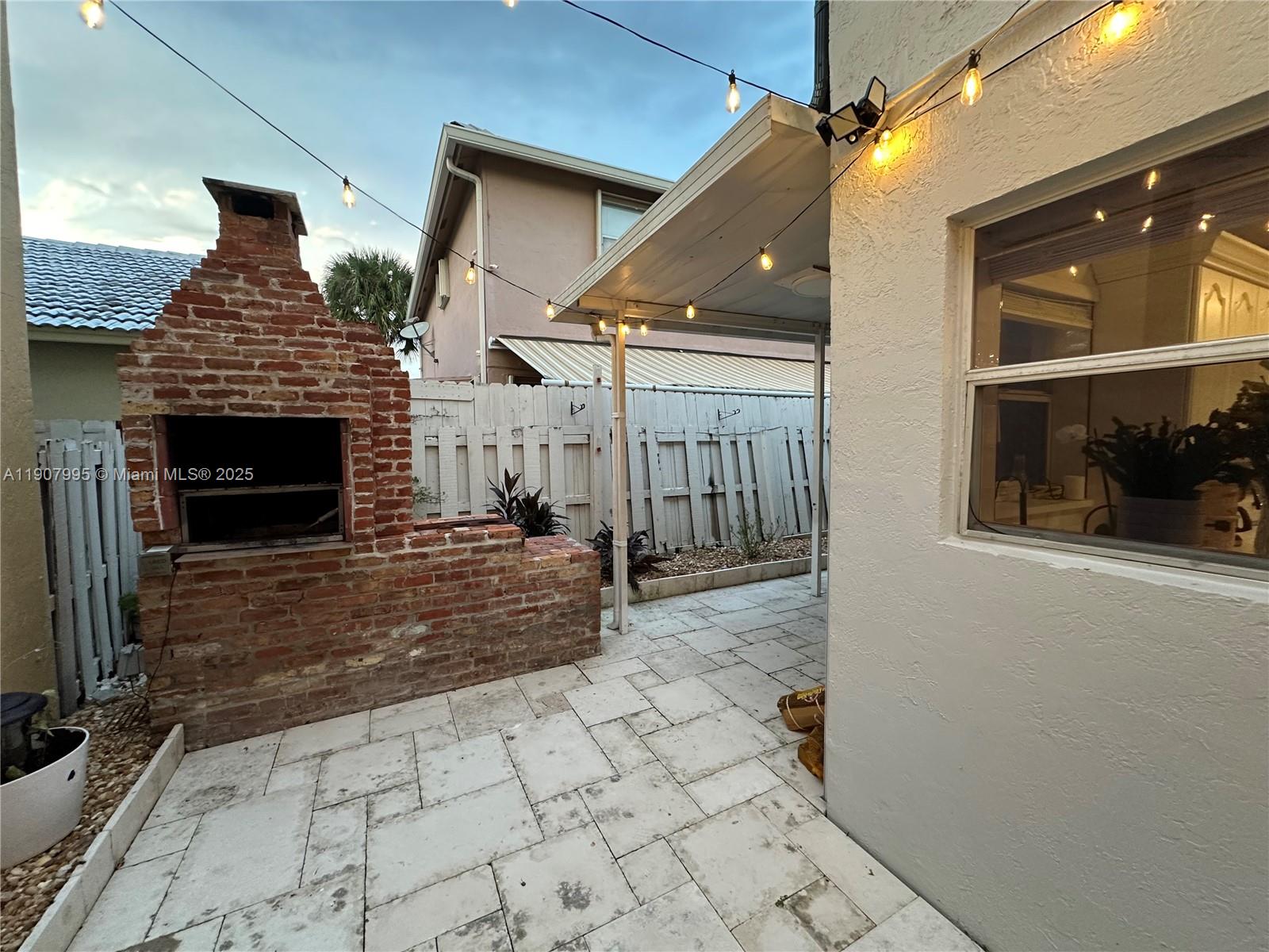 WINSTON PARK SECTION TWO- - Residential Lease