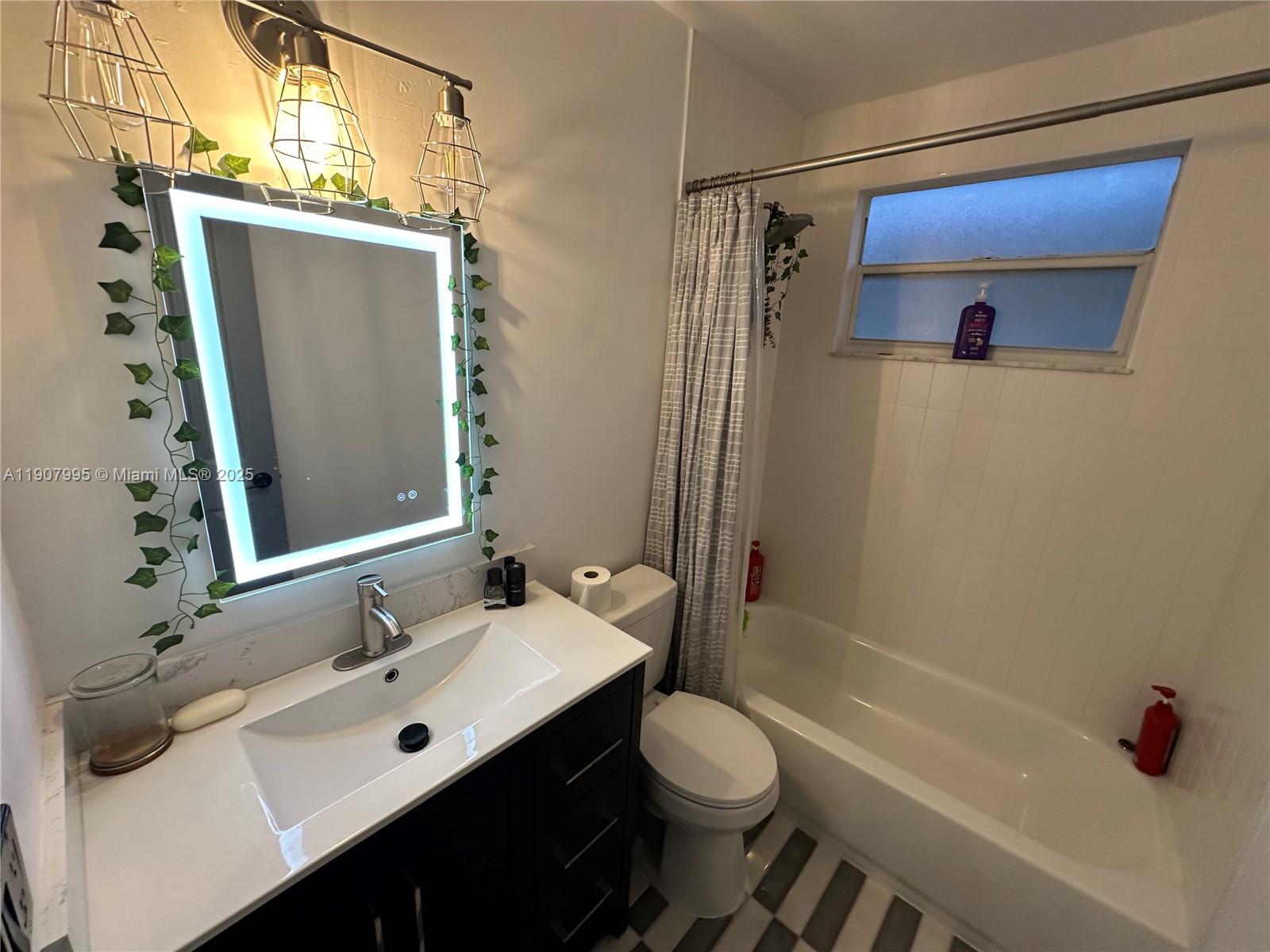 WINSTON PARK SECTION TWO- - Residential Lease