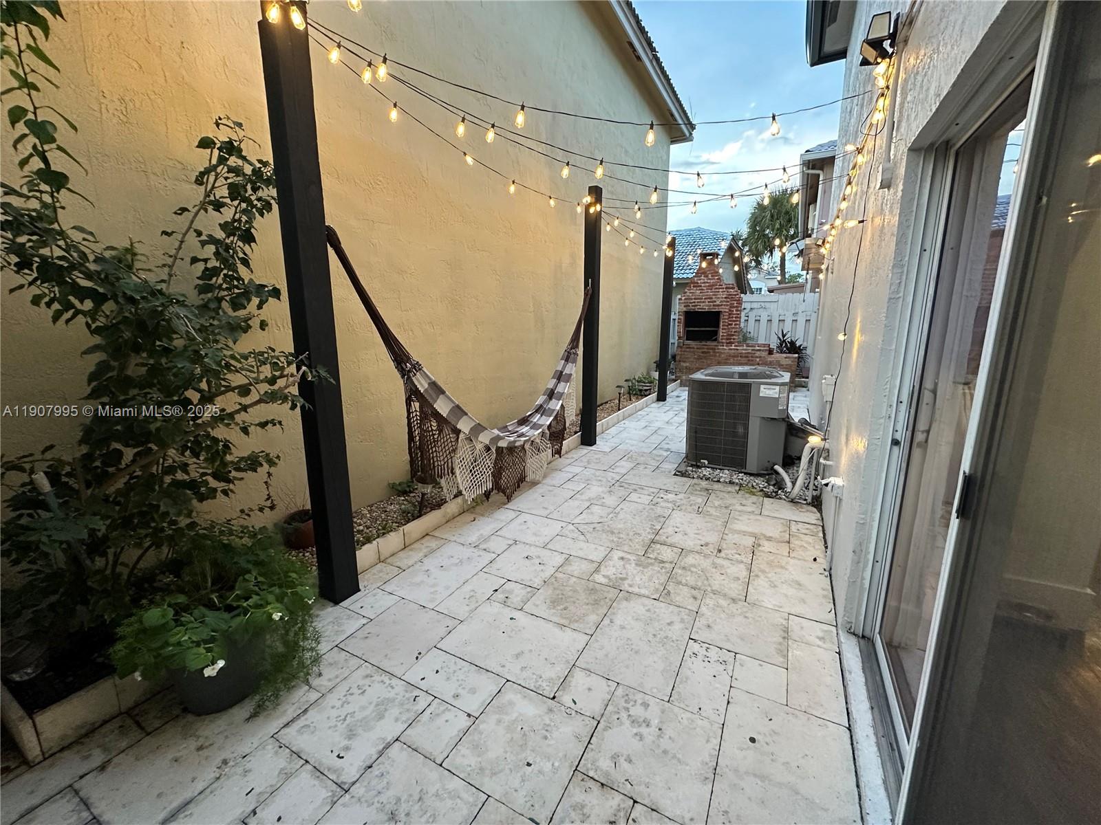 WINSTON PARK SECTION TWO- - Residential Lease