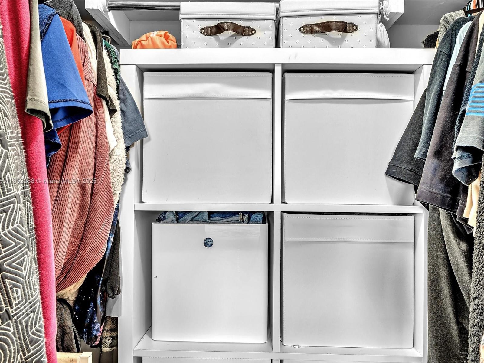 INVERRARY COUNTRY CLUB - Residential