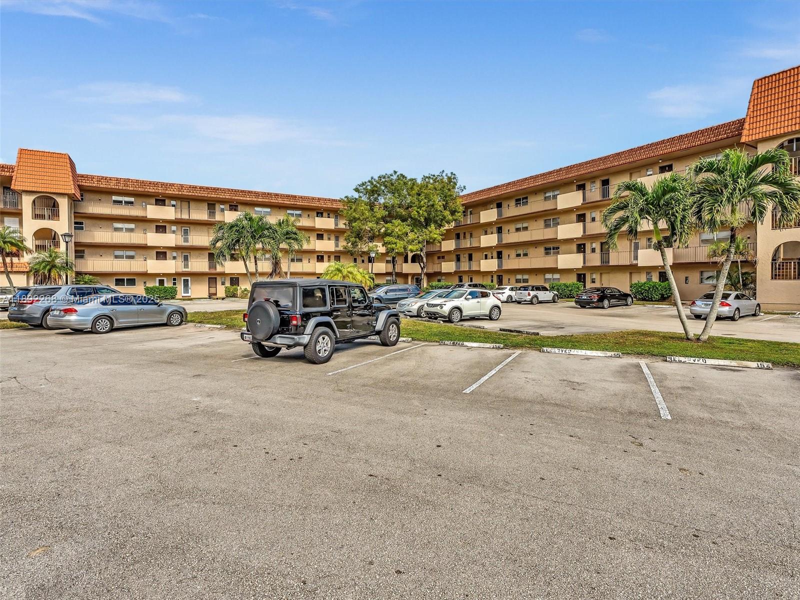 INVERRARY COUNTRY CLUB - Residential