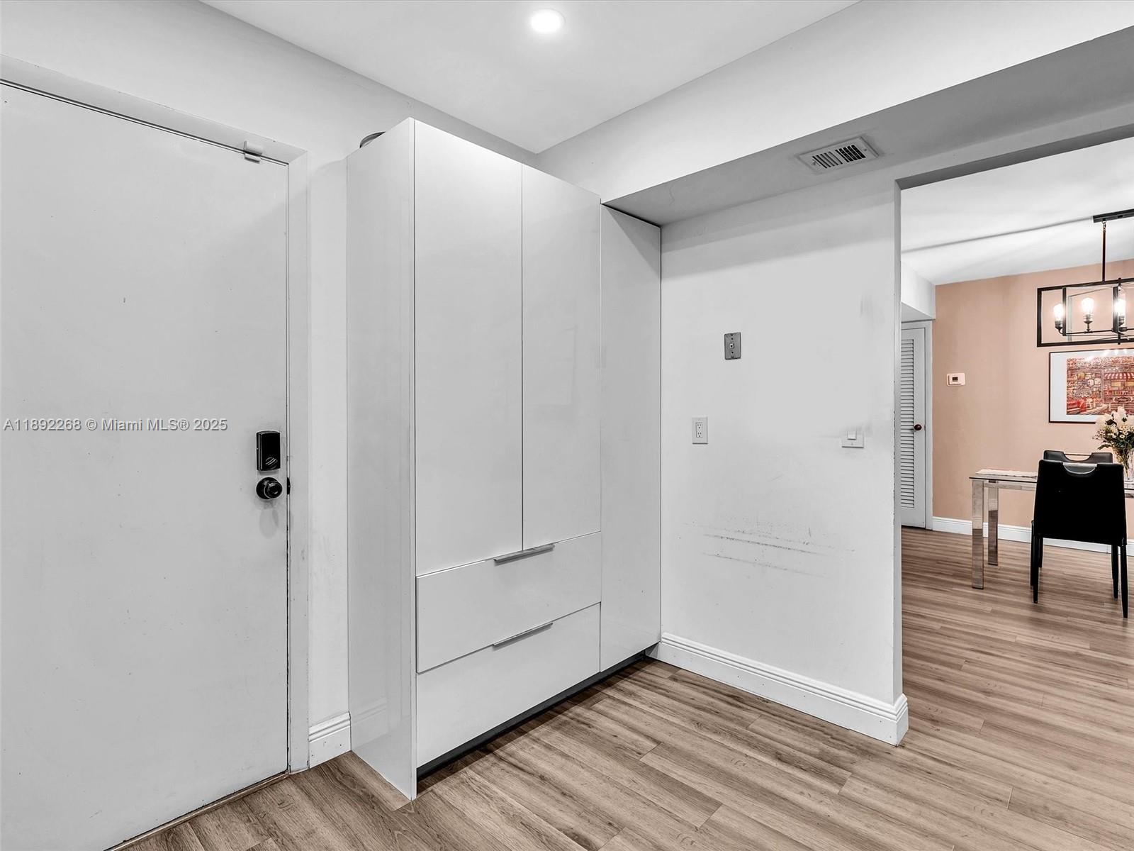 INVERRARY COUNTRY CLUB - Residential