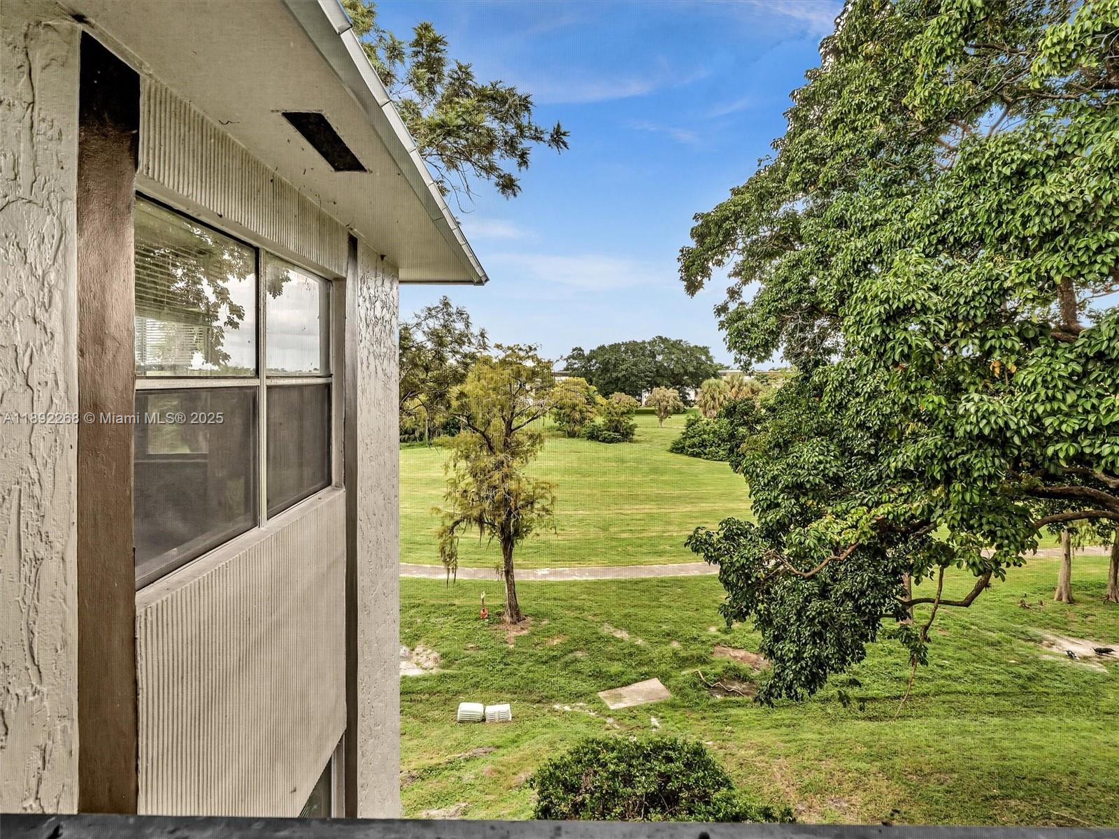 INVERRARY COUNTRY CLUB - Residential