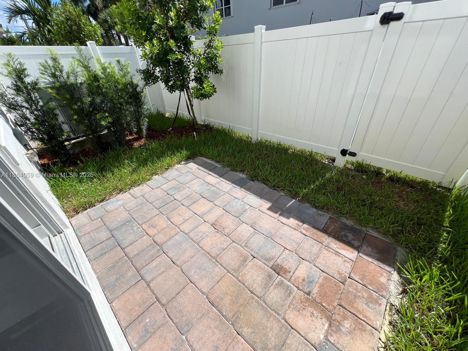 Merrick Square - Residential Lease