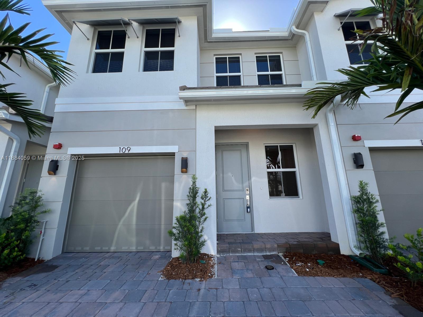 Merrick Square - Residential Lease