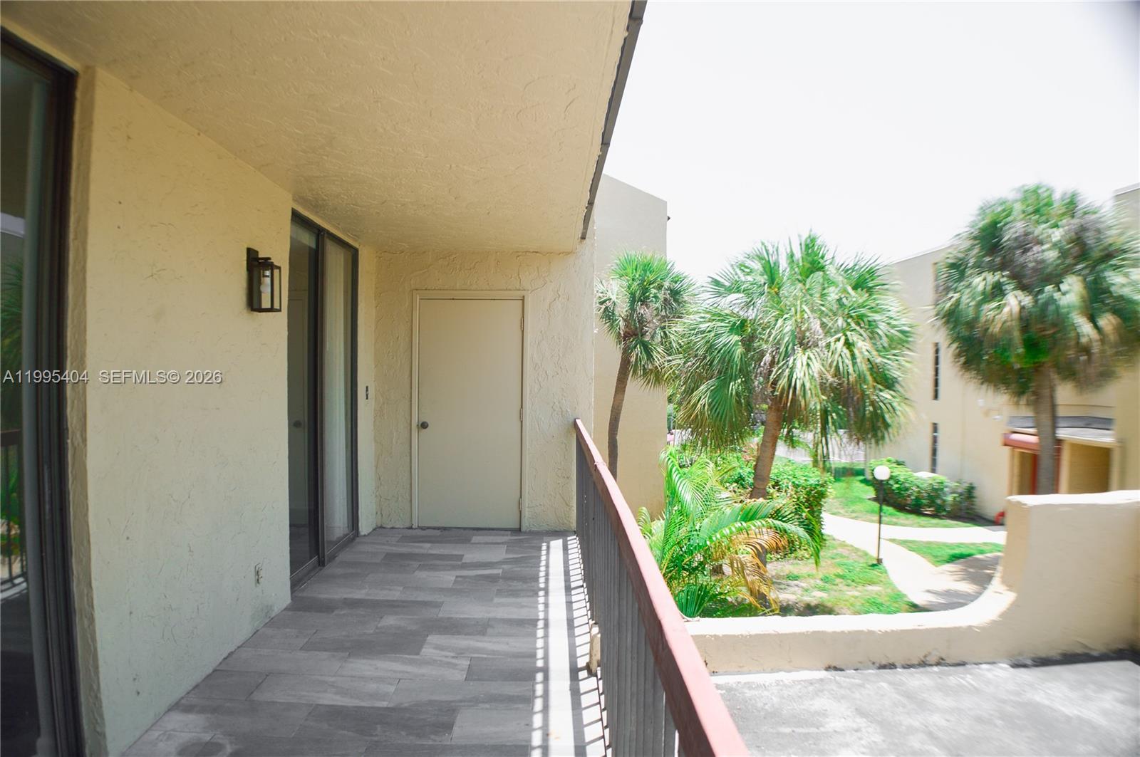 VISTA GARDENS I CONDO - Residential