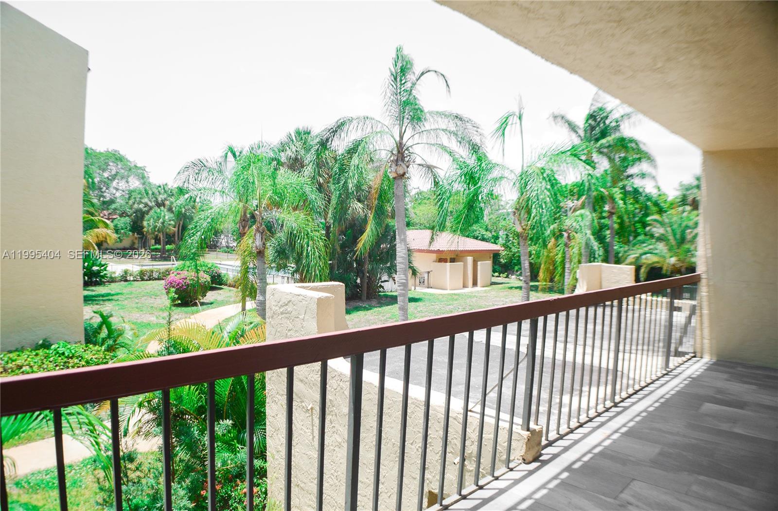 VISTA GARDENS I CONDO - Residential