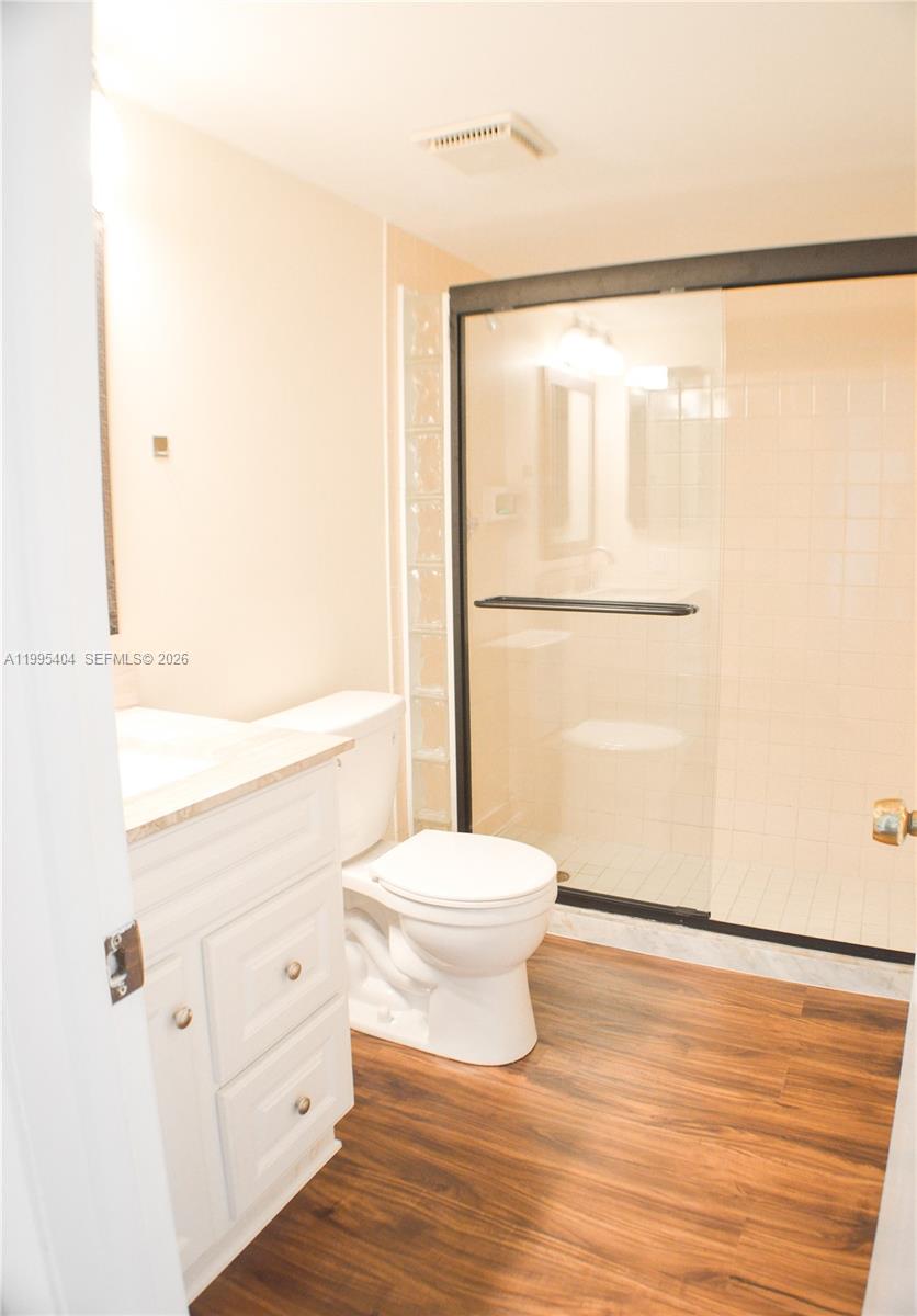 VISTA GARDENS I CONDO - Residential