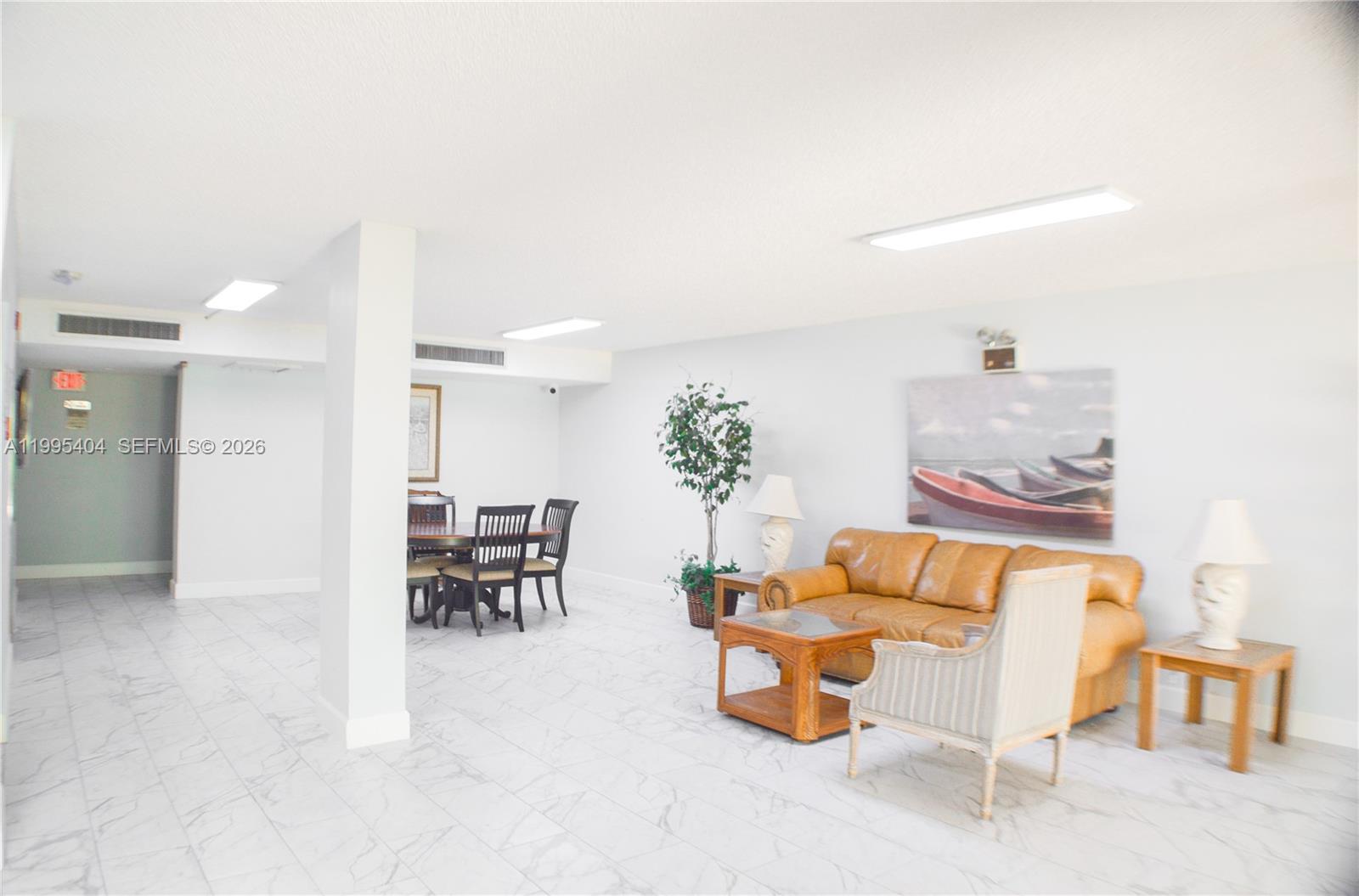 VISTA GARDENS I CONDO - Residential