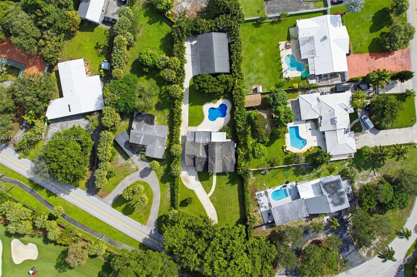 COUNTRY CLUB ESTATES UNIT - Residential