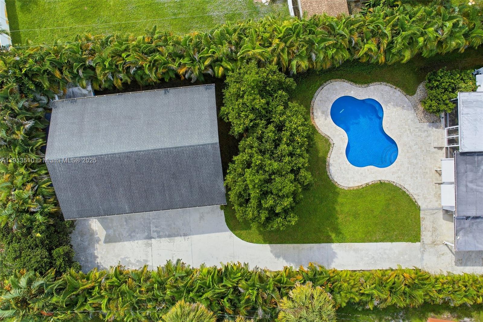 COUNTRY CLUB ESTATES UNIT - Residential