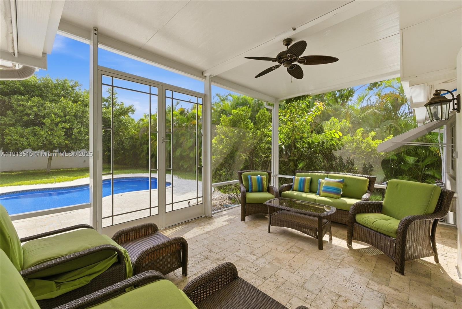 COUNTRY CLUB ESTATES UNIT - Residential