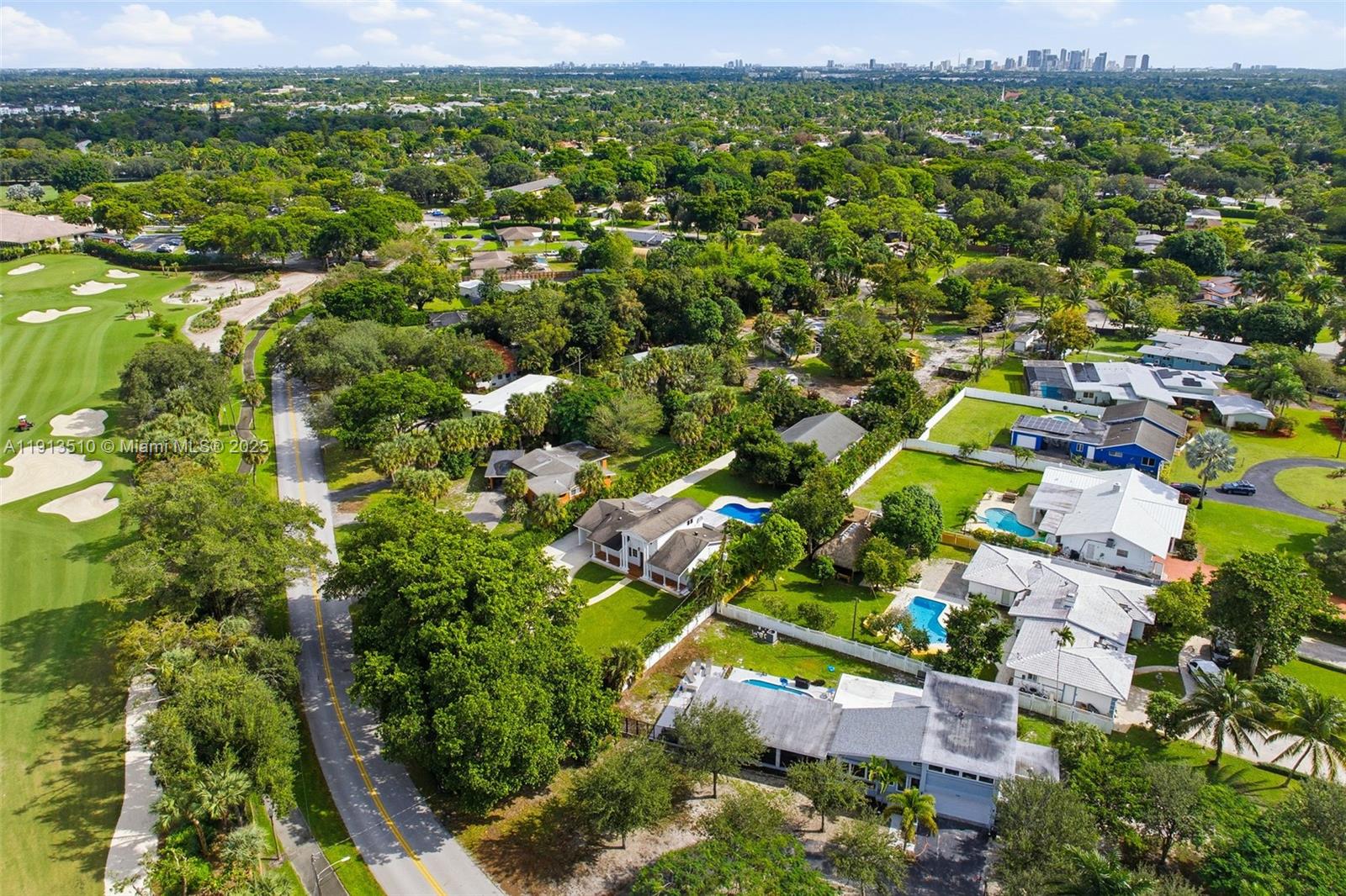 COUNTRY CLUB ESTATES UNIT - Residential