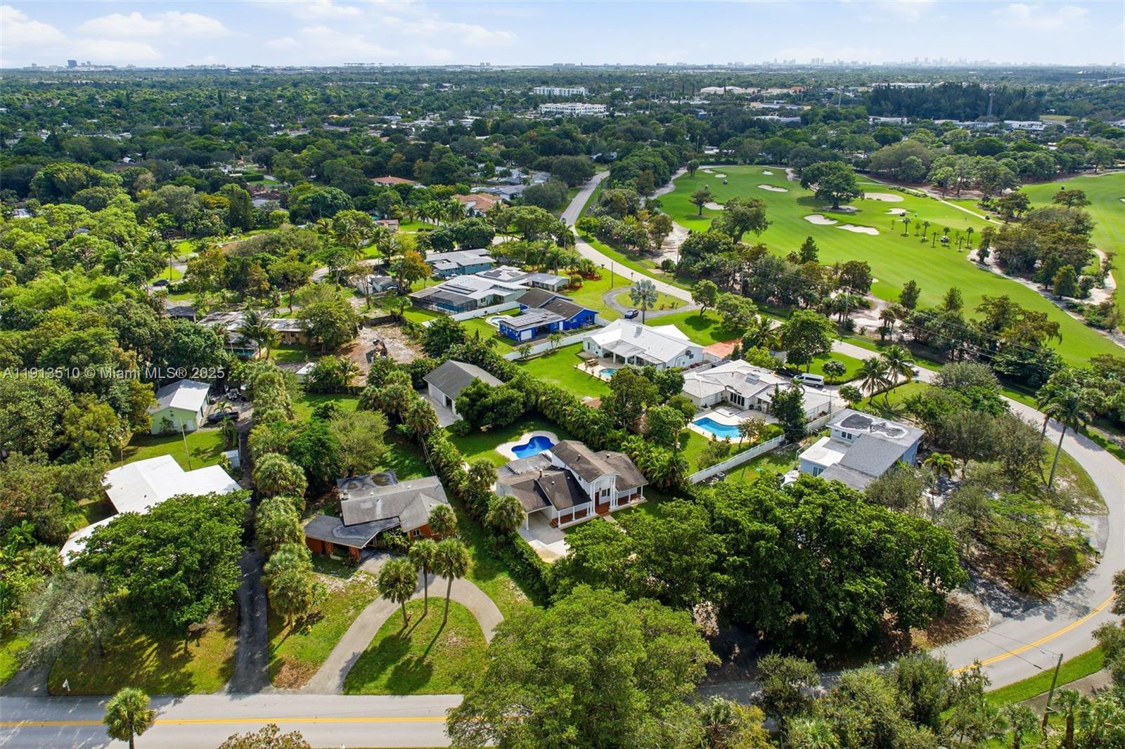 COUNTRY CLUB ESTATES UNIT - Residential