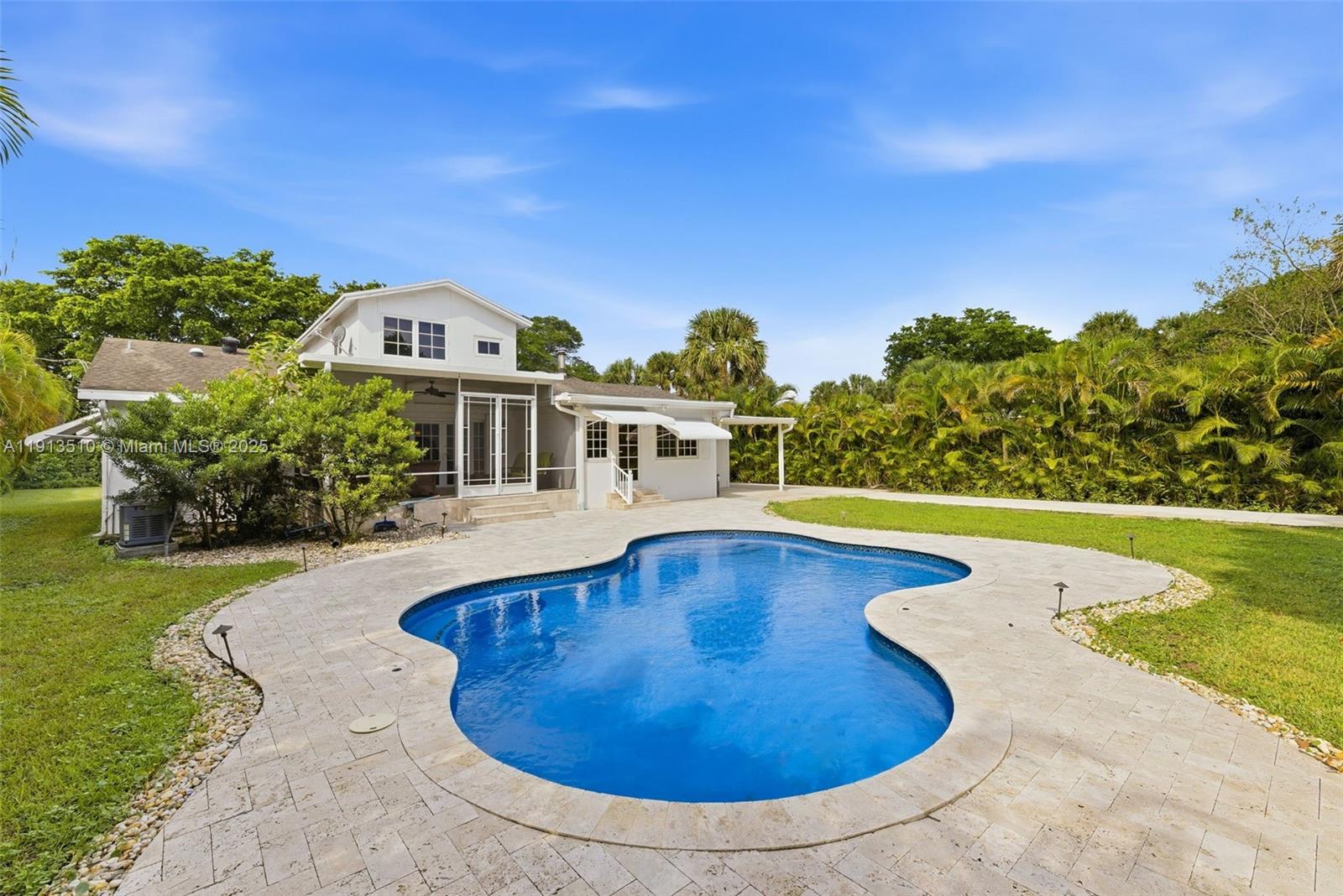 COUNTRY CLUB ESTATES UNIT - Residential