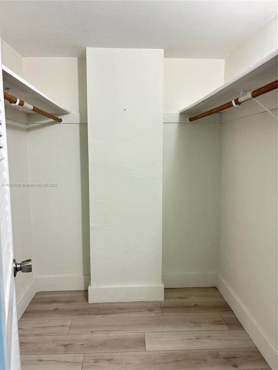 OCEANVIEW BUILDING B COND - Residential