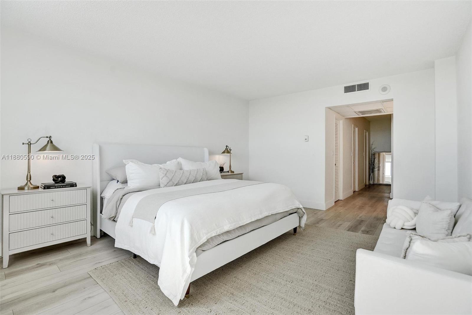 OCEANVIEW BUILDING B COND - Residential