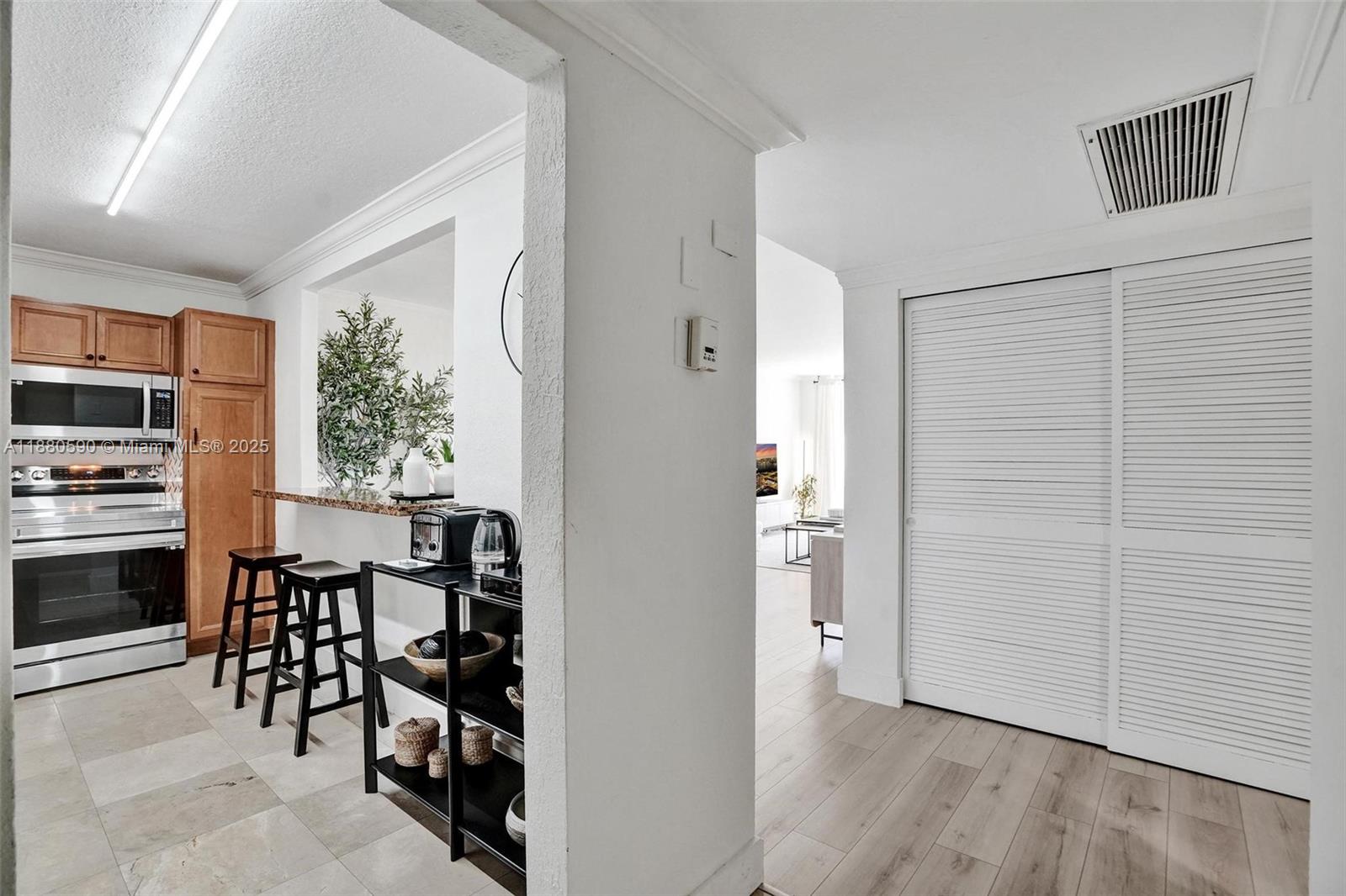 OCEANVIEW BUILDING B COND - Residential