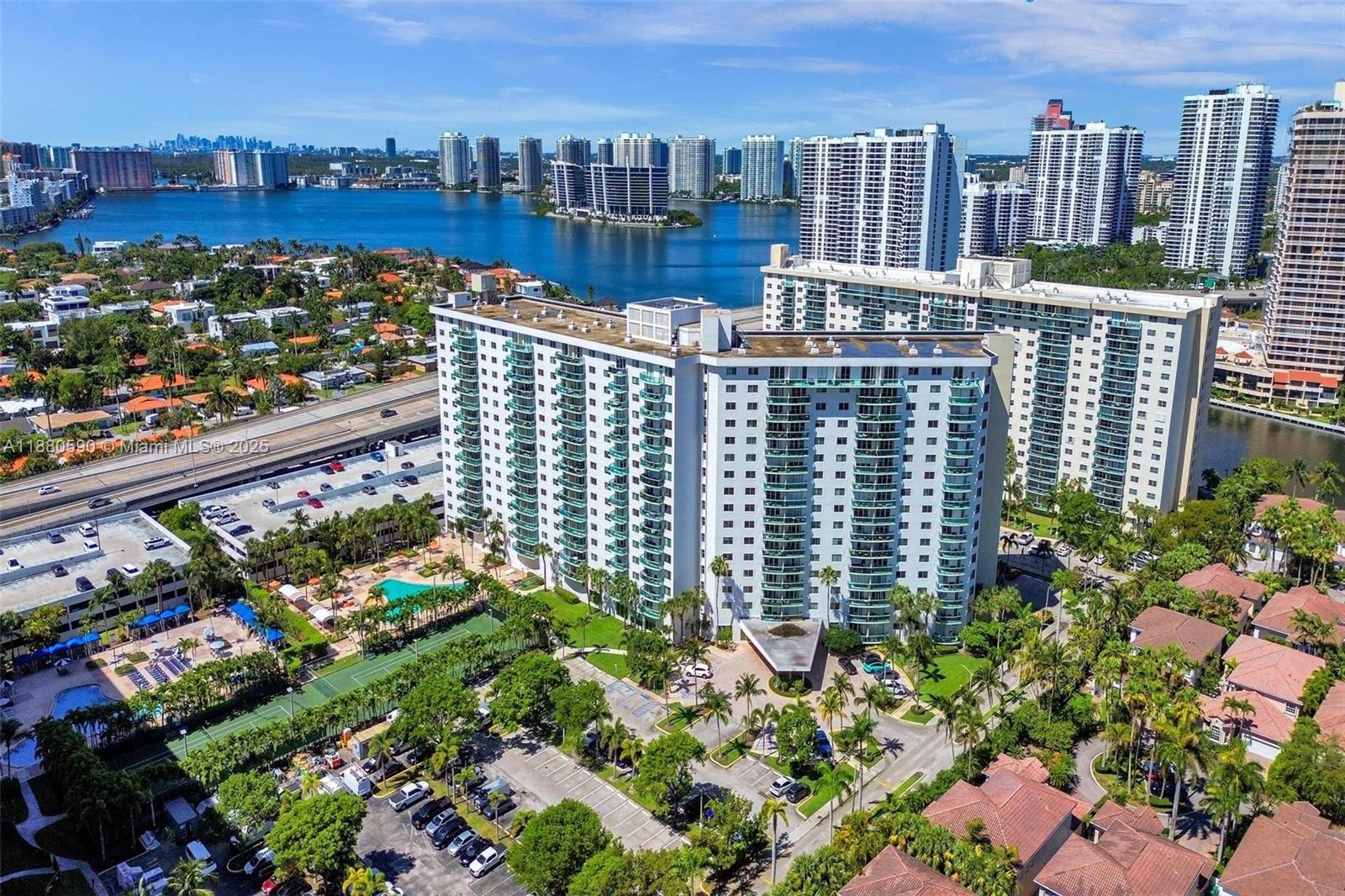 OCEANVIEW BUILDING B COND - Residential