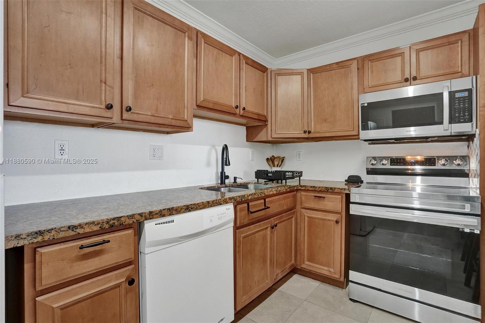 OCEANVIEW BUILDING B COND - Residential