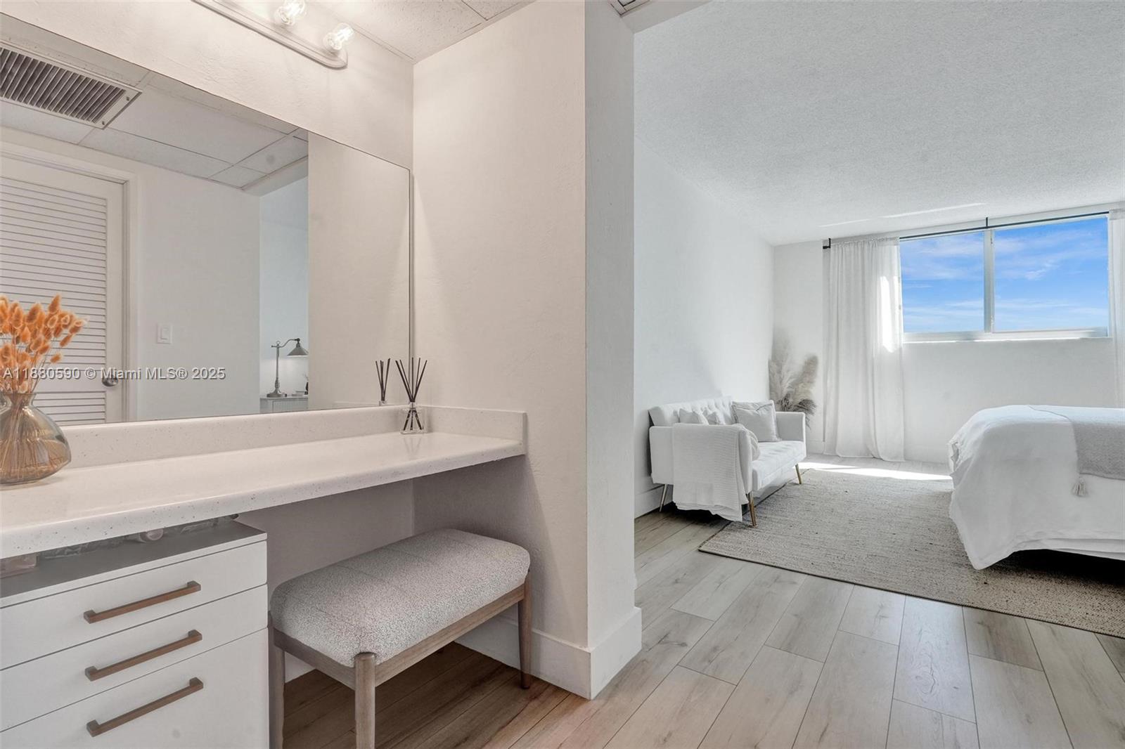 OCEANVIEW BUILDING B COND - Residential