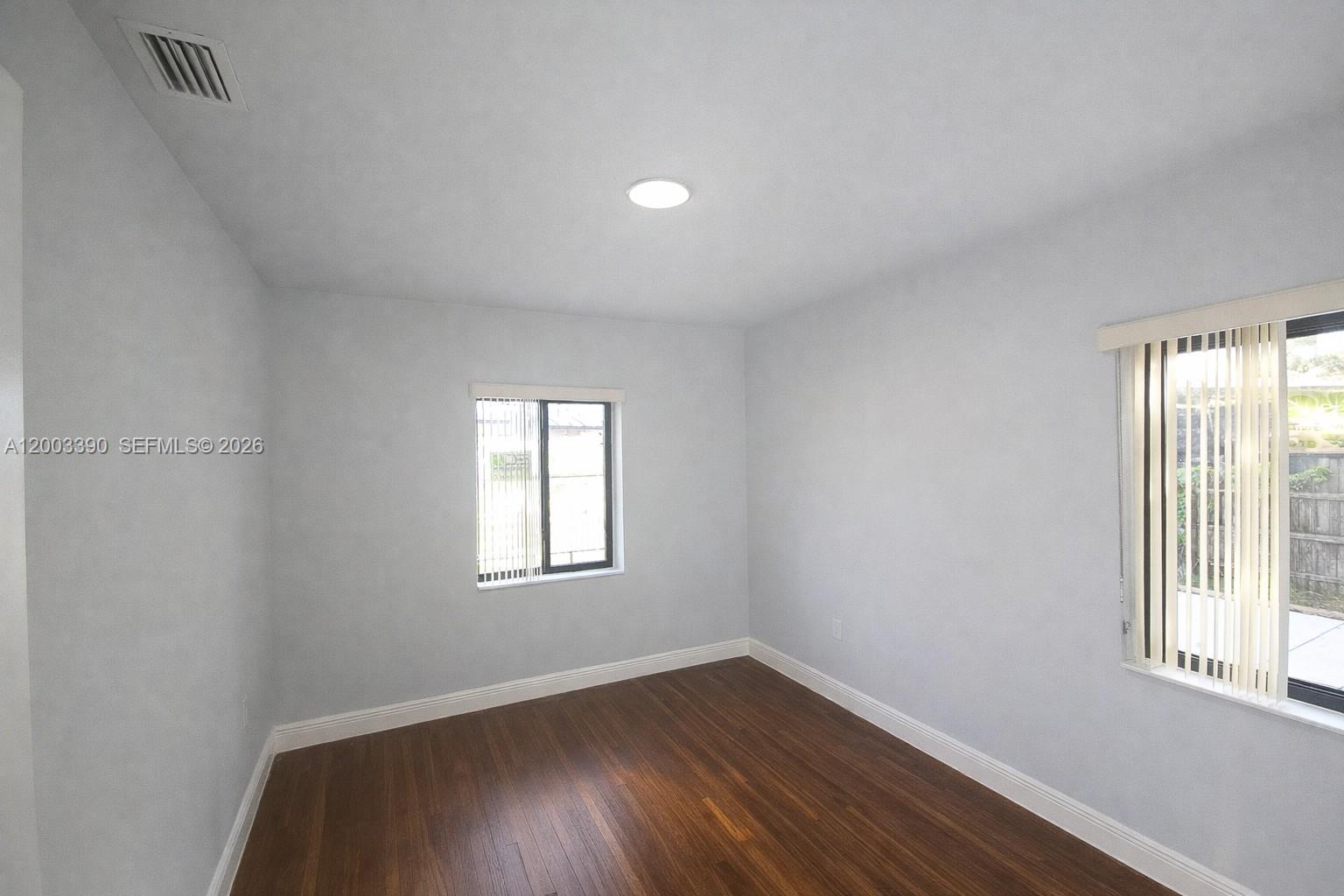 KEW GARDENS - Residential Lease