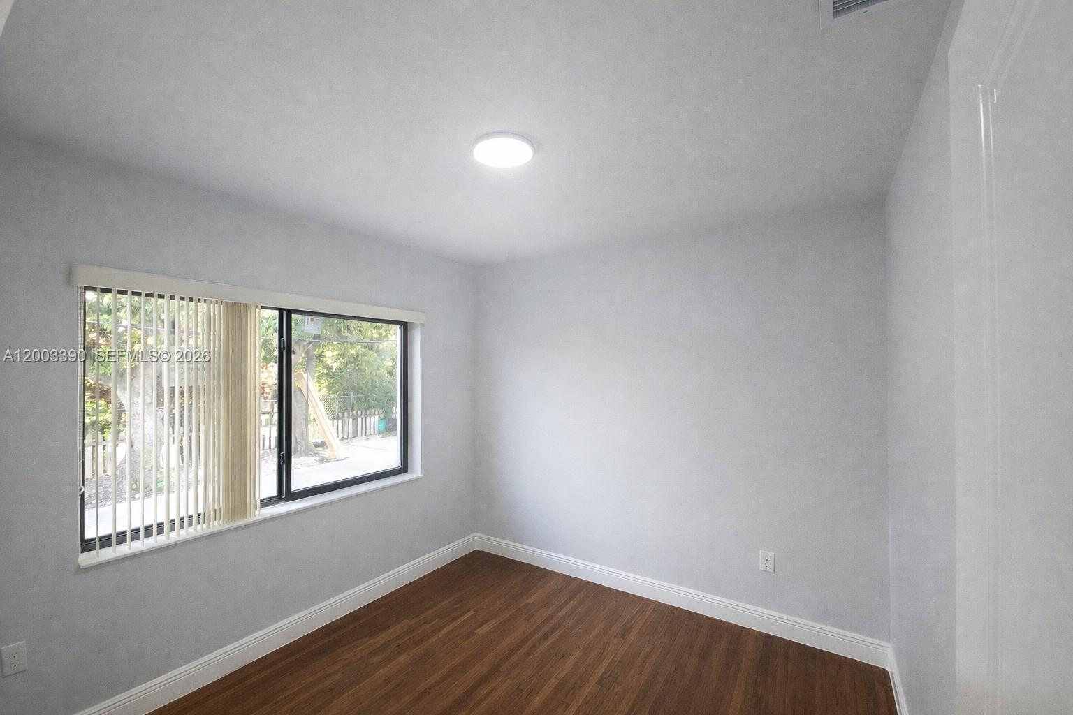 KEW GARDENS - Residential Lease