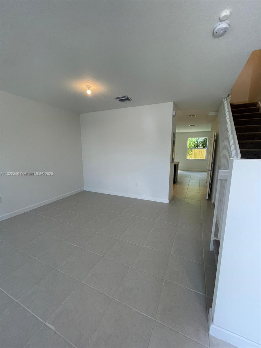 KEYS GATE RESIDENTIAL - Residential Lease