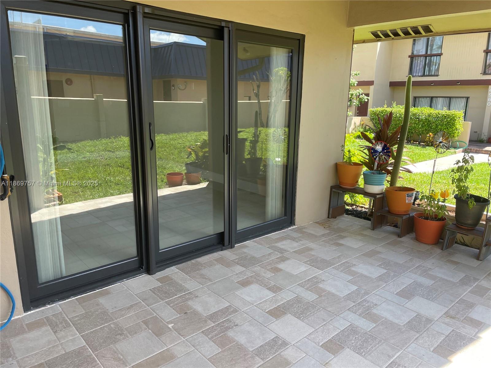 CLASSIC TOWNE HOUSES WEST - Residential