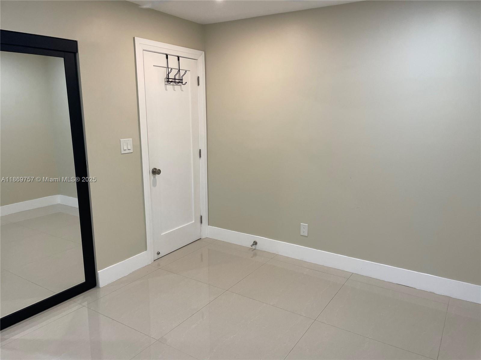 CLASSIC TOWNE HOUSES WEST - Residential