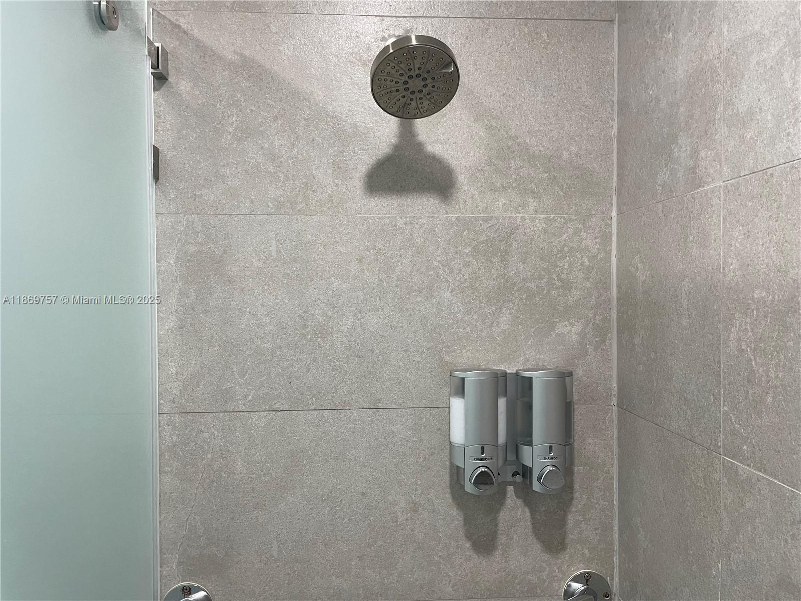 CLASSIC TOWNE HOUSES WEST - Residential