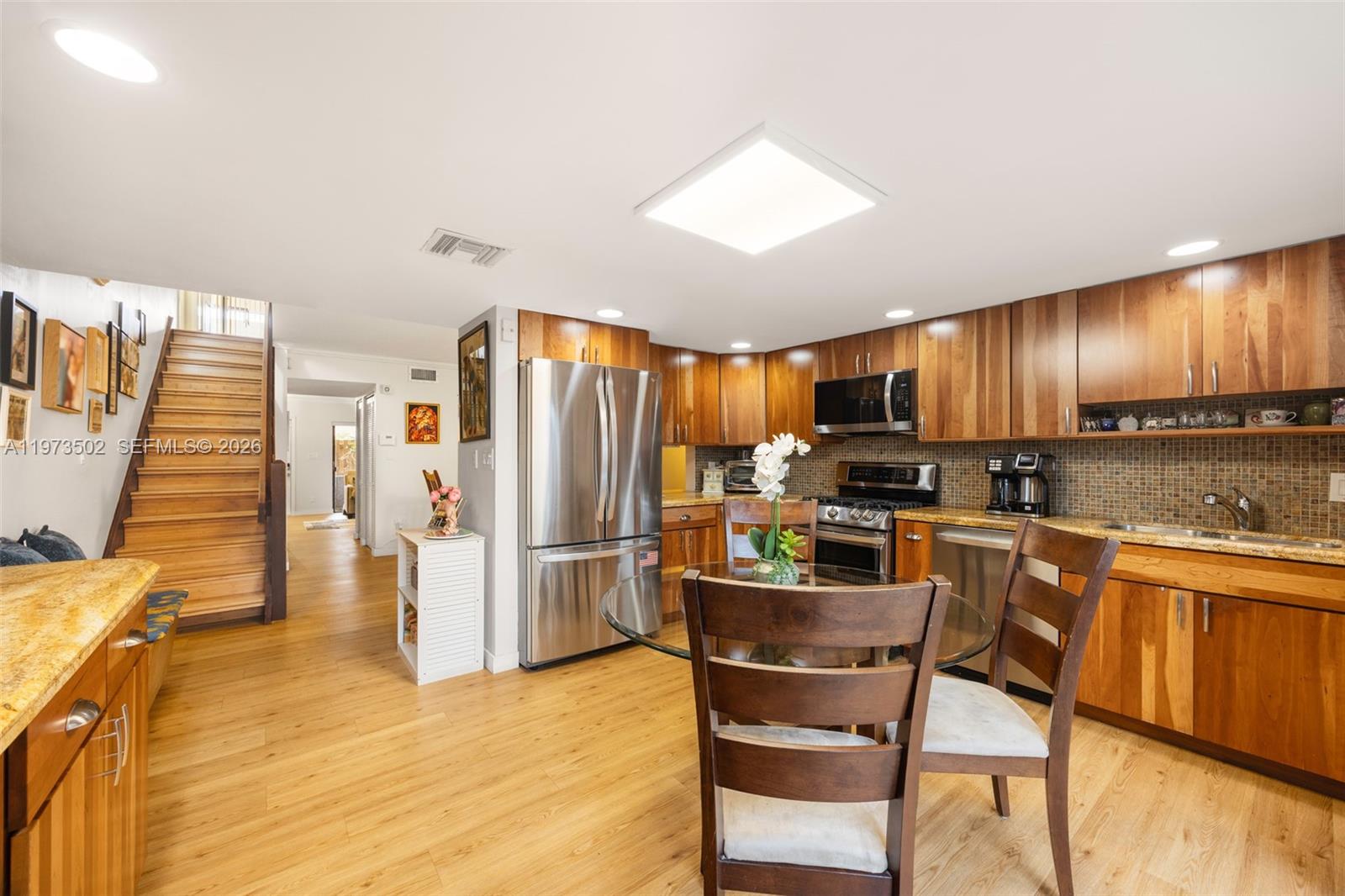 GREENGLADES CONDO13 - Residential